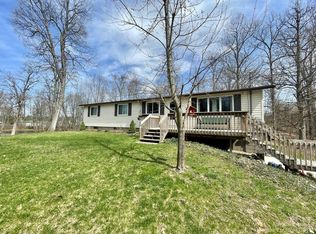 8750 Parkview Dr, Gregory, MI 48137