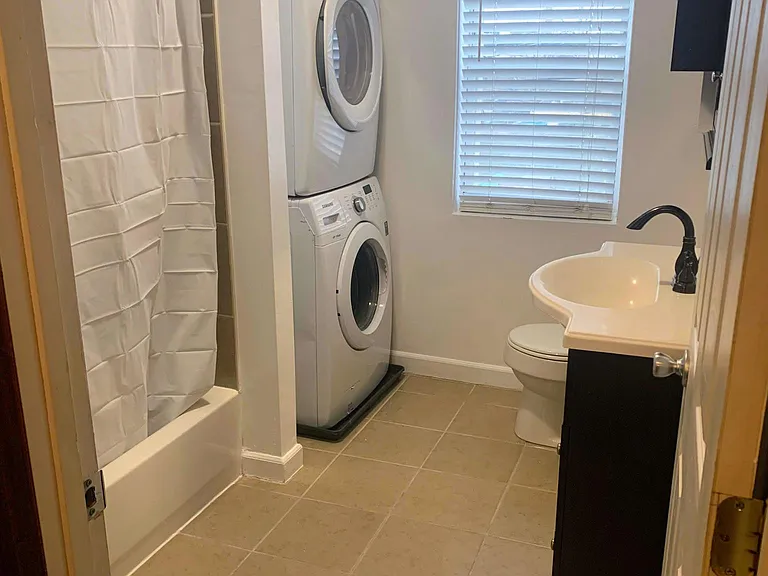 1029 W Cross St #1029 — Photo 24