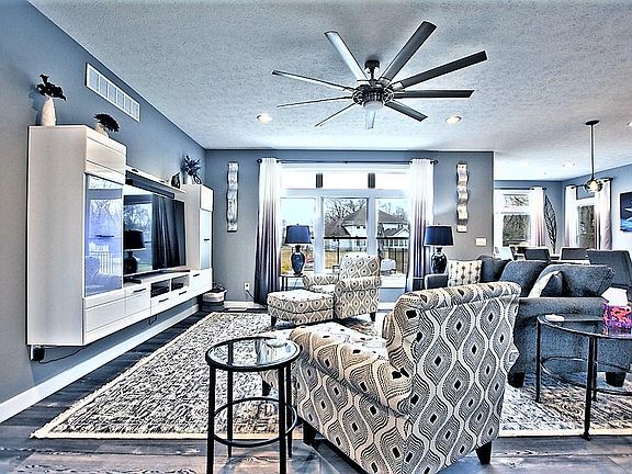 3rd image of 58656 Baugo Cove Dr