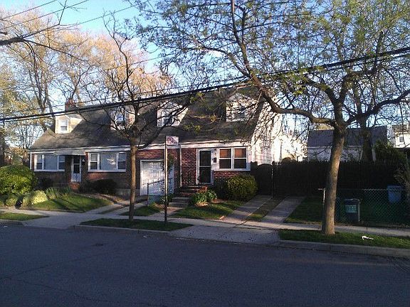5th image of 16040 77th Ave