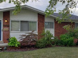 2482 Anderson Rd, Saginaw, MI 48603