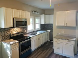 1937 3rd Ave, Marion, IA 52302