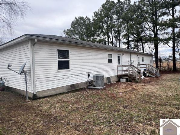 615-625 Chris Dr, Mayfield, KY 42066