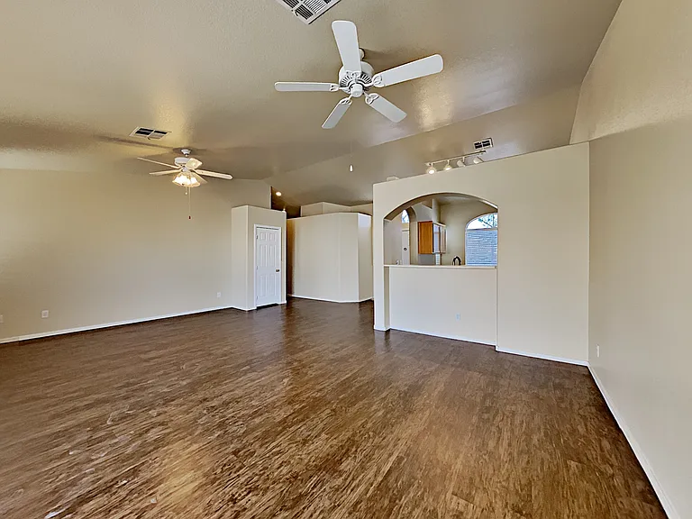 918 Blue Arroyo Dr — Photo 6