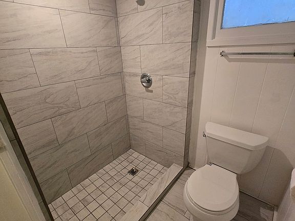 2nd image of 3352 Elima St