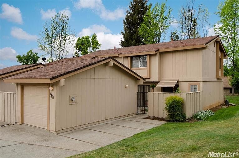 1st image of 3288 Amethyst Dr