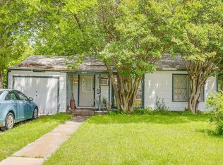 4817 Marks Pl, Fort Worth, TX 76116