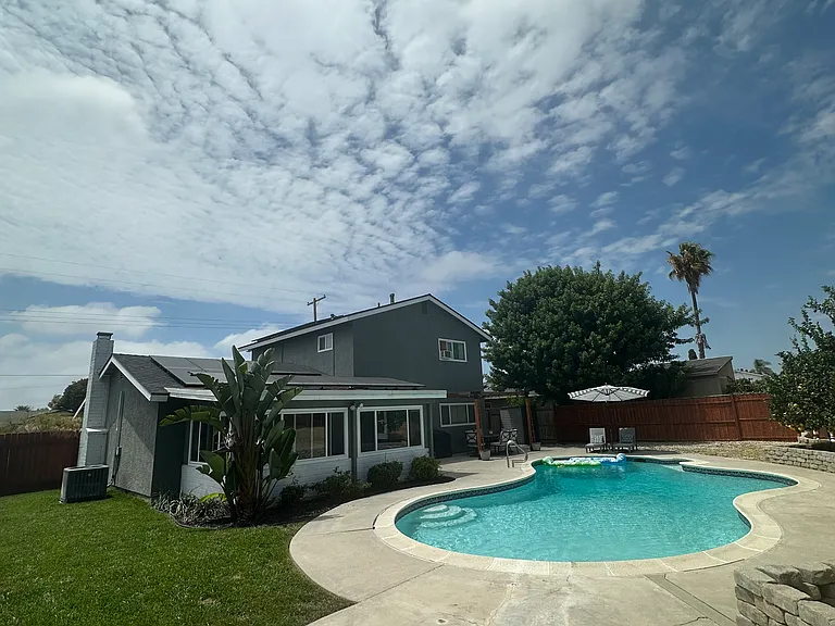 514 Luna Dr — Photo 3