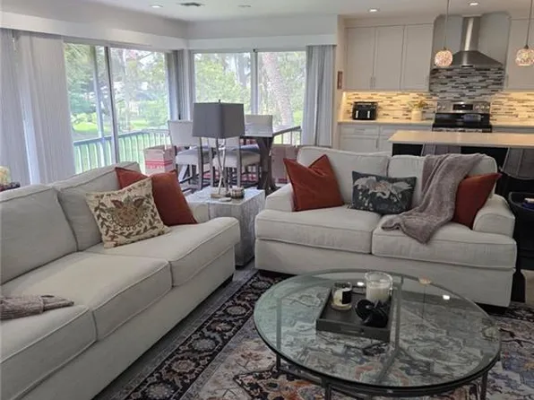 1549 Sandpiper St APT 88, Naples, FL 34102