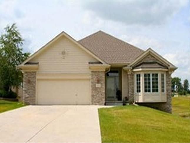 21029 Arbor Court - Elkhorn, NE  68022