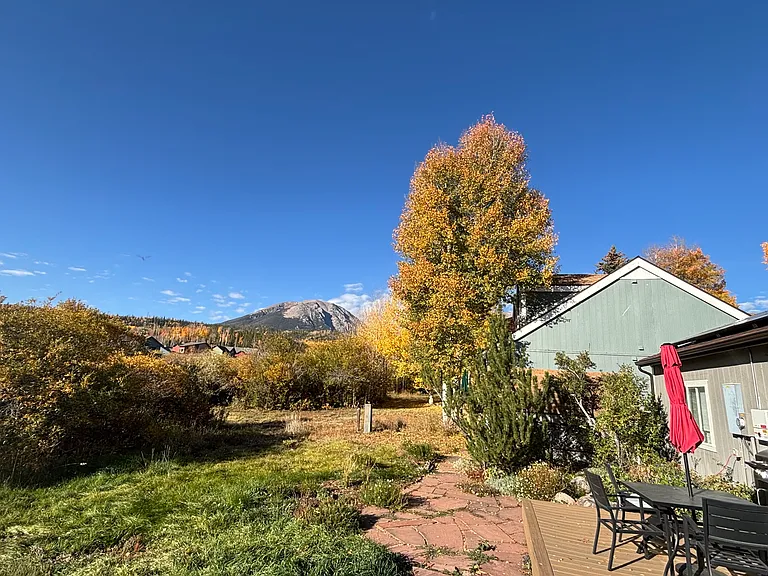 135 Woodchuck Ct — Photo 9