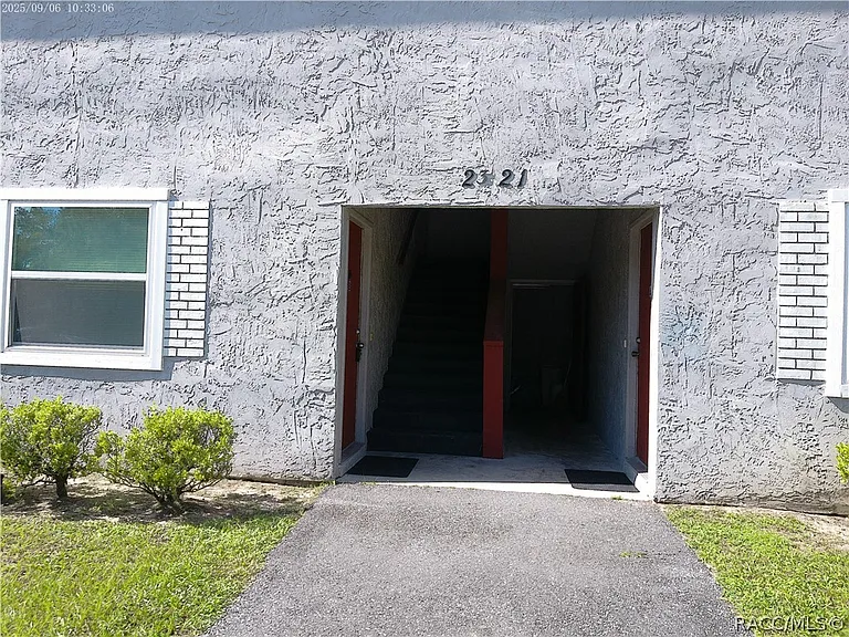 2321 Carter St #C — Photo 13