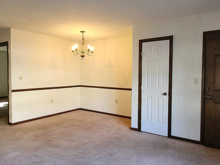 375 Glendale Ave #D4 — Photo 9