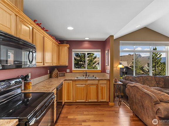 5th image of 31 Keystone Lane #2