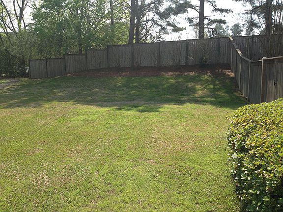 Side yard back fence 