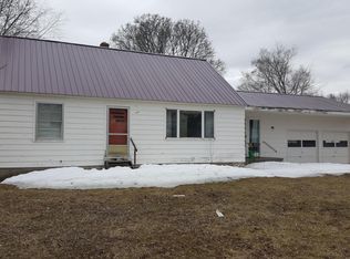 135 Center St, Cheboygan, MI 49721