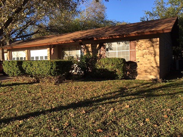 2nd image of 106 W Starling Dr