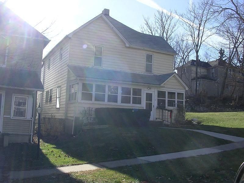 2nd image of 312 Gara St