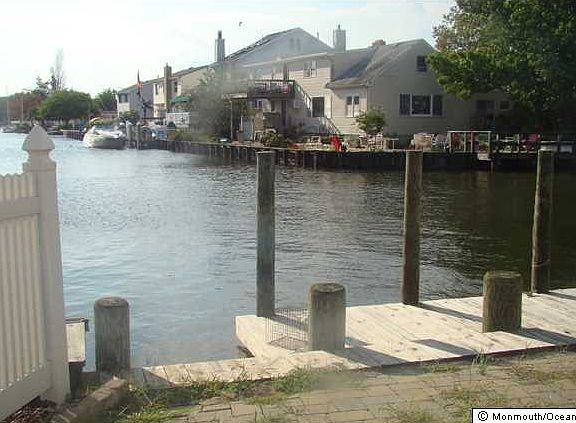2nd image of 16 Bay Point Dr