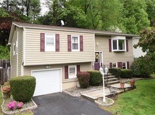 5 Abraham Gunn Mem Dr, Cortlandt Manor, NY 10567