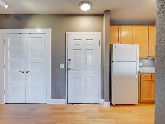5th image of 2550 N Washington St Unit 1-208
