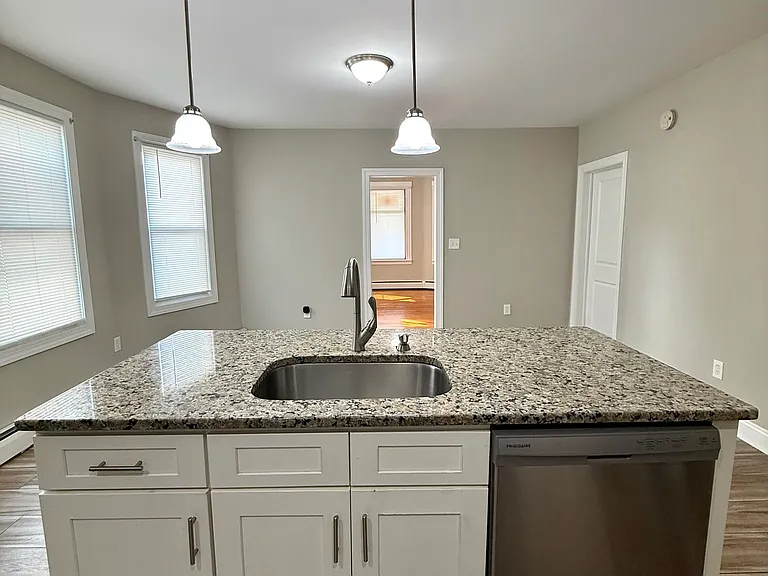 145 Smith St #1 — Photo 9