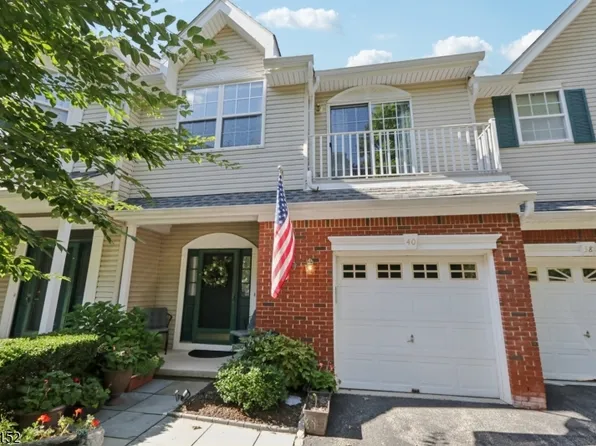 40 Kensington Dr, Randolph Twp., NJ 07869