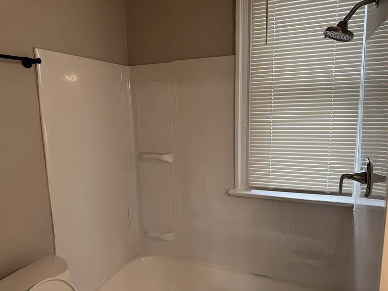 5749 Era Ave — Photo 3