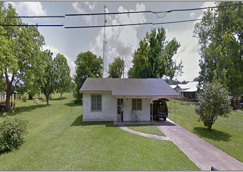1st image of 304 Victory St