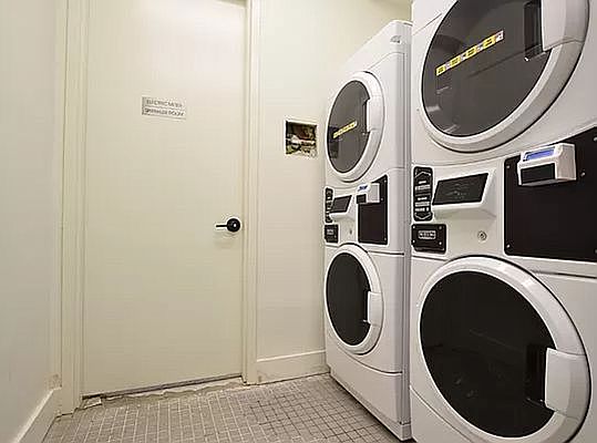 5th image of 140 Martense St APT 2B