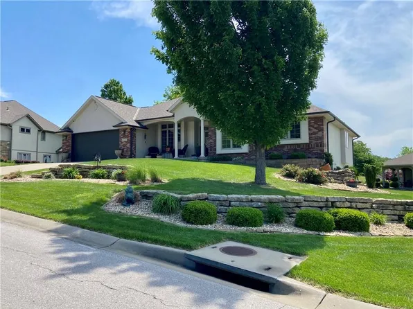 3805 S Beatrice Dr, Independence, MO 64055