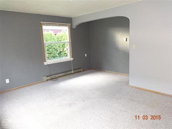 3rd image of 207 5th Ave SW #209