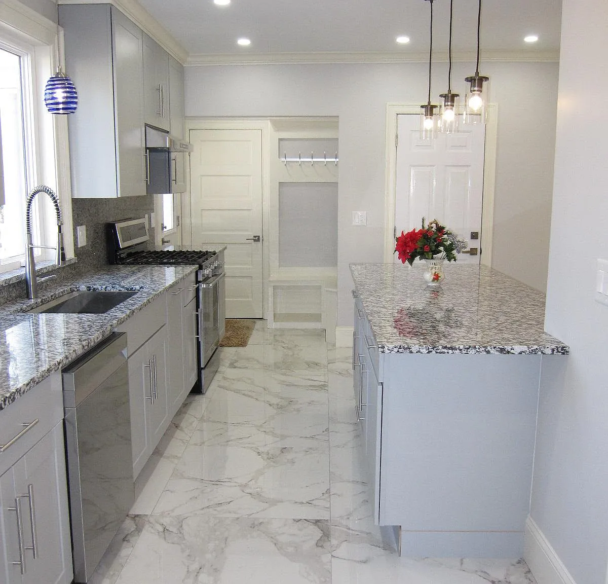 2 bed, 1455 sqft, $2,600 — Photo 3