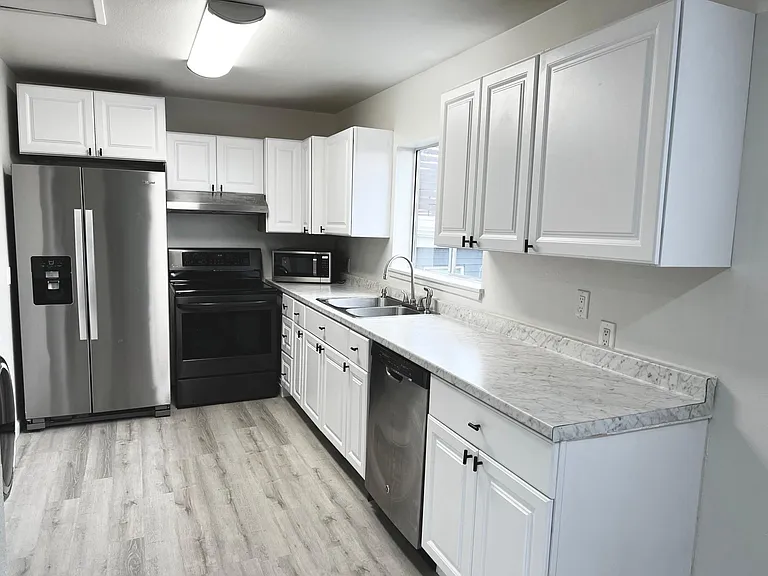 1507 E Alder St #1507 — Photo 13