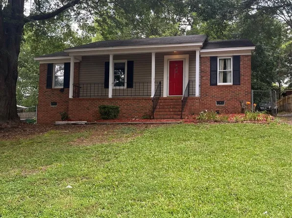 700 Echo Cove Ln, Charlotte, NC 28273