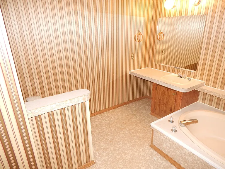 1386 County Road 1128 — Photo 12