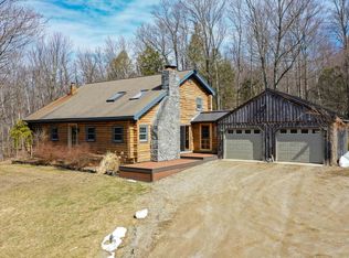 547 Cobble Rd, New Haven, VT 05472