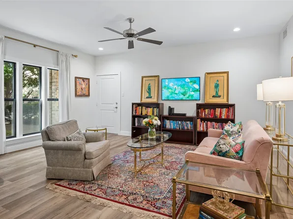 10744 Park Village Pl #B, Dallas, TX 75230