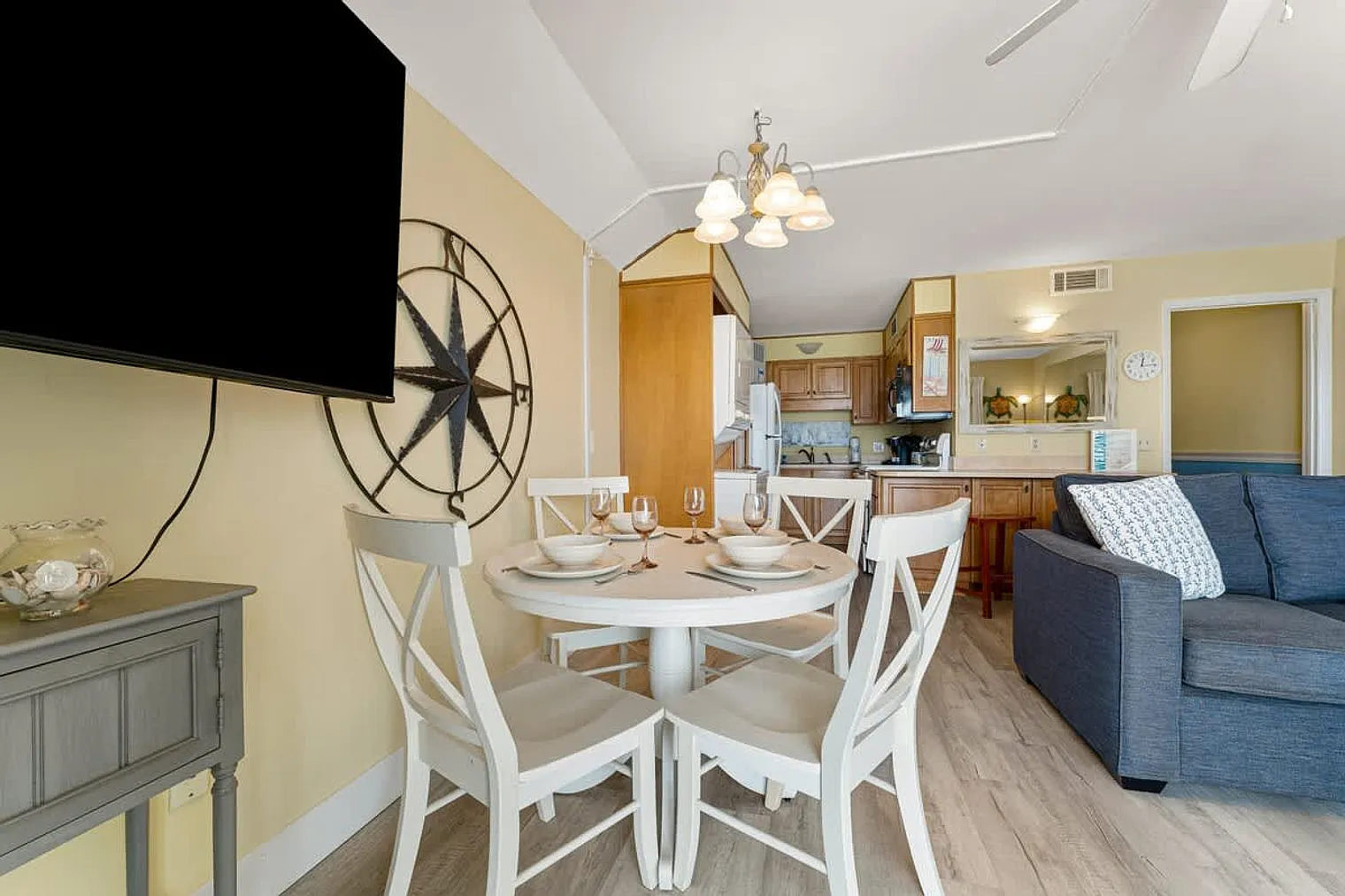 1 bed, 1.0 bath, 731 sqft, $1,383 — Photo 4