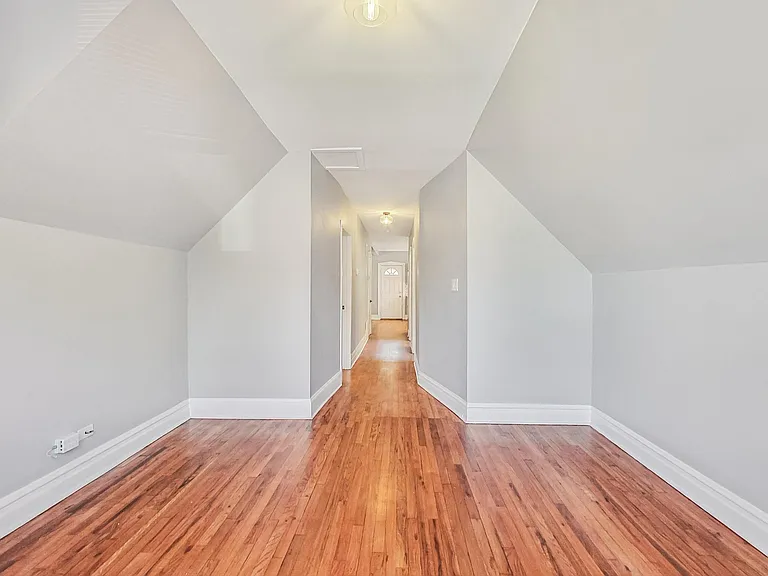 4057 N Whipple St #2 — Photo 6