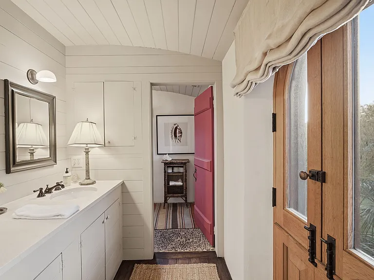 1401 Middle St — Photo 22