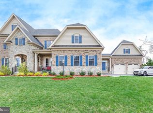 42155 Grisby Ct, Chantilly, VA 20152
