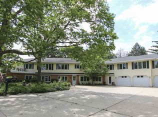 3826 W 4th St, Waterloo, IA 50701