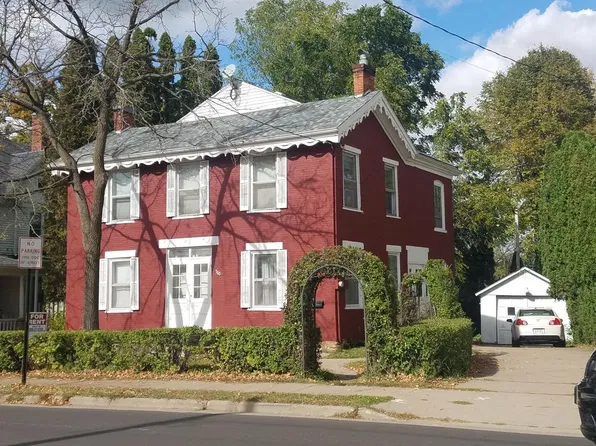 560 W Main St, Platteville, WI 53818