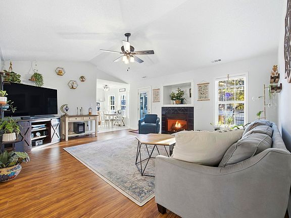 2nd image of 247 Sienna Dr.