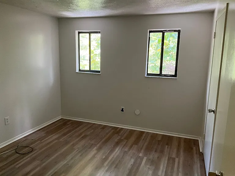 446 Crosby Dr — Photo 13