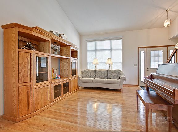 4th image of 36157 N Bridlewood Ave