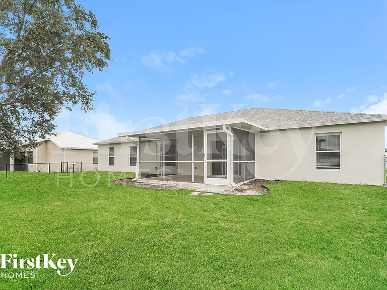 1229 SW 18th Ave — Photo 18
