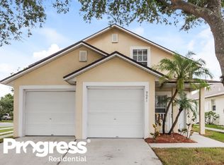 9641 Hollyhill Dr, Orlando, FL 32824