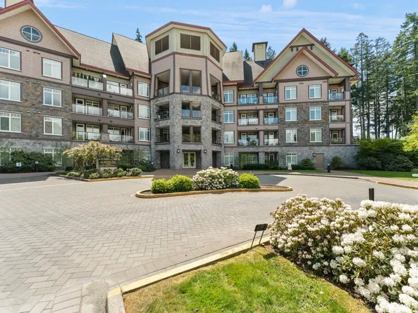 1395 Bear Mountain Pkwy #403, Langford, BC V9B 0E1